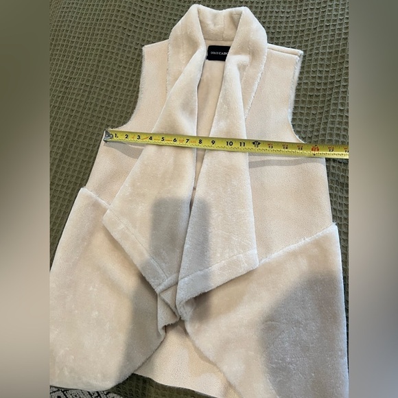 Dolce Cabo faux fur shearling cream vest XS - Picture 7 of 7
